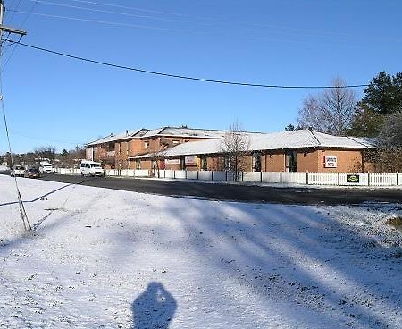 Snowgate Motel + Apartments Berridale Exterior photo
